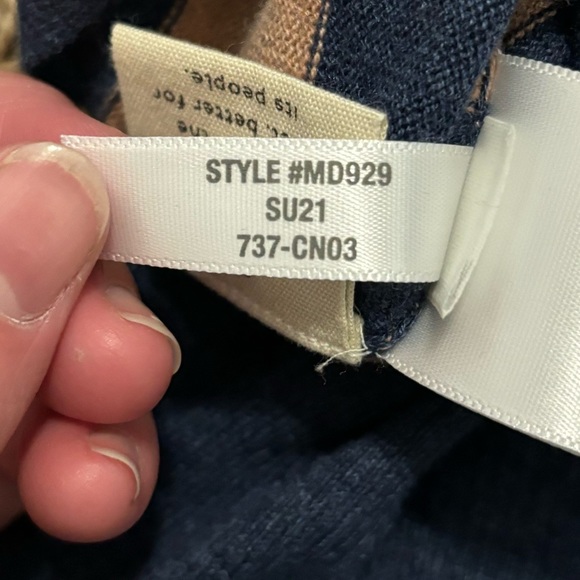 Madewell Lightweight Pocket Pullover - Picture 4 of 5